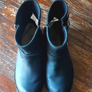 Black Ugg Kids Boots